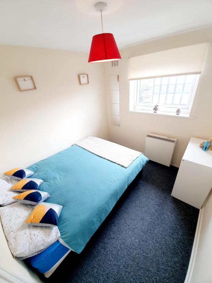 Rayleigh Town Centre 3 Bedroom Apartment Exterior photo